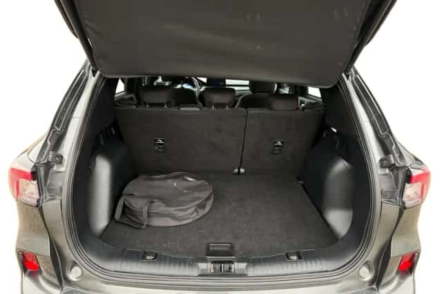 Ford Kuga (2023) thumbnail 11