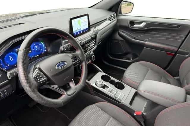 Ford Kuga (2023) thumbnail 18