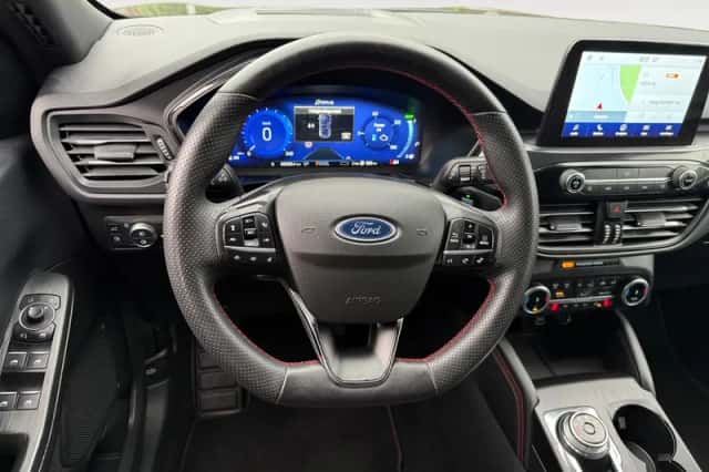 Ford Kuga (2023) thumbnail 19