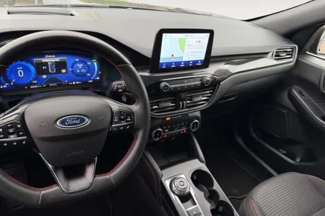 Ford Kuga (2023) thumbnail 23
