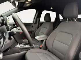 Ford Kuga (2023) thumbnail 7
