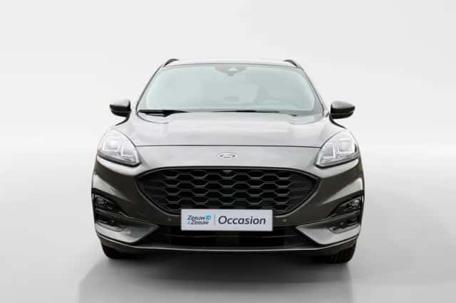 Ford Kuga (2023) thumbnail 8