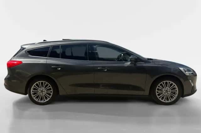 Ford Focus (2019) thumbnail 4