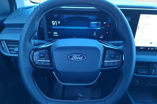 Ford E-Transit Courier (2025) thumbnail 18