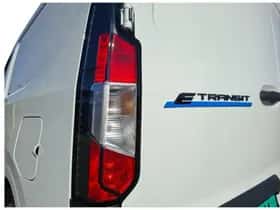 Ford E-Transit Courier (2025) thumbnail 9