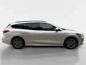 Ford Focus (2024) thumbnail 4