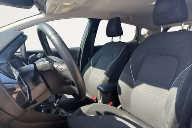 Ford Fiesta (2019) thumbnail 5