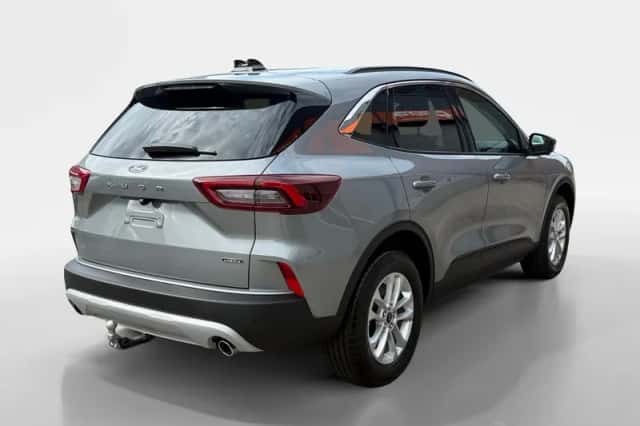 Ford Kuga (2026) thumbnail 2