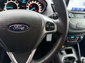 Ford Transit Courier (2022) thumbnail 20