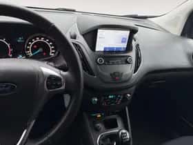 Ford Transit Courier (2022) thumbnail 22