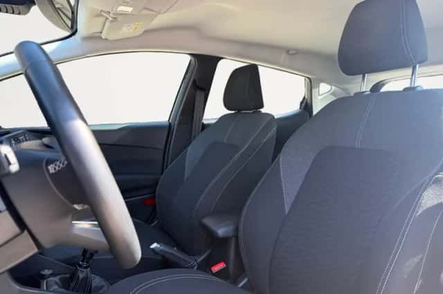 Ford Fiesta (2023) thumbnail 5