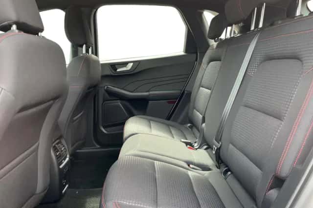 Ford Kuga (2022) thumbnail 6