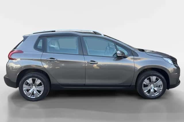 Peugeot 2008 (2017) thumbnail 4