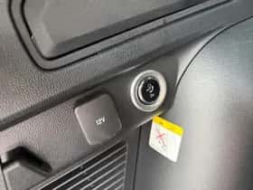 Ford Kuga (2025) thumbnail 12