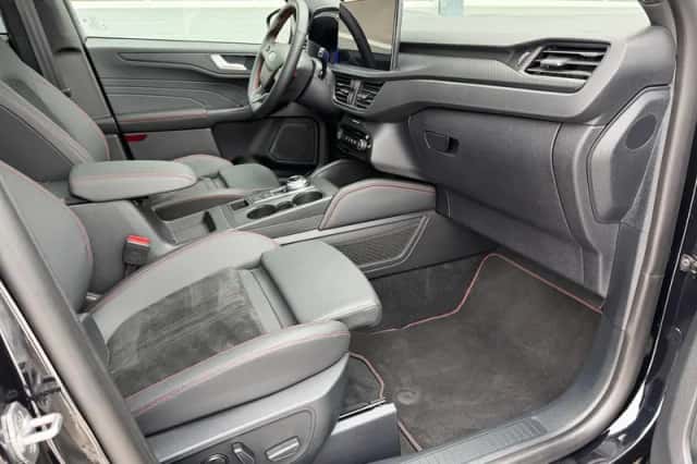 Ford Kuga (2025) thumbnail 15