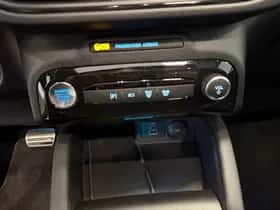 Ford Kuga (2025) thumbnail 21