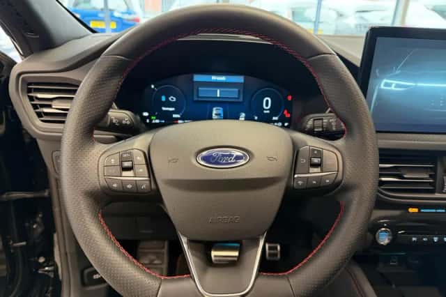Ford Kuga (2025) thumbnail 22
