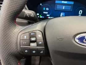 Ford Kuga (2025) thumbnail 24