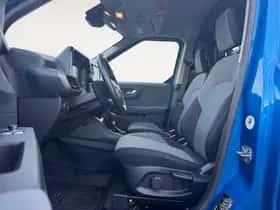 Ford Transit Courier (2024) thumbnail 14