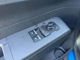 Ford Transit Courier (2024) thumbnail 17