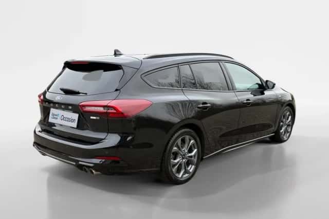 Ford Focus (2023) thumbnail 2