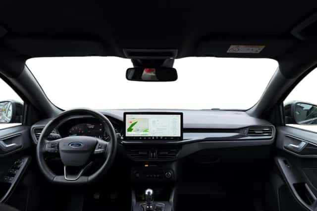 Ford Focus (2023) thumbnail 14