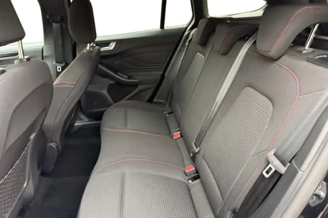 Ford Focus (2023) thumbnail 6