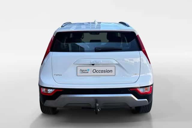 Kia Niro (2023) thumbnail 6