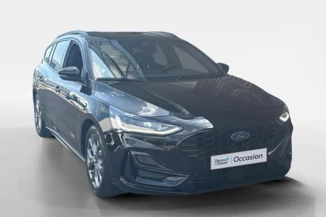 Ford Focus (2024) thumbnail 3