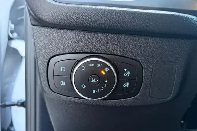 Ford Focus (2023) thumbnail 25