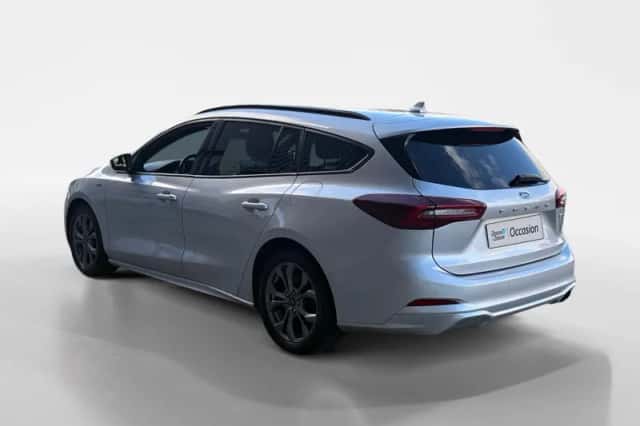 Ford Focus (2023) thumbnail 8