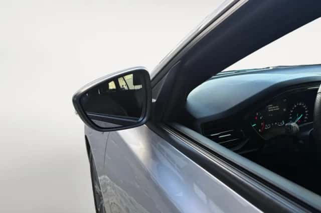 Ford Focus (2023) thumbnail 10
