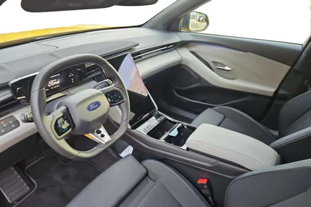 Ford Capri (2026) thumbnail 15
