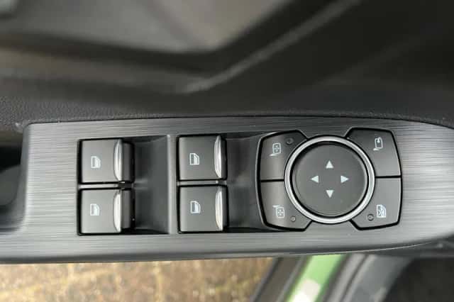 Ford Kuga (2026) thumbnail 24