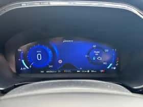 Ford Kuga (2022) thumbnail 12