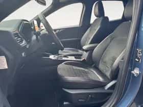 Ford Kuga (2022) thumbnail 15
