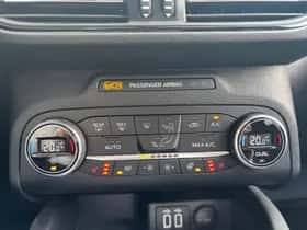 Ford Kuga (2022) thumbnail 22