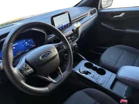Ford Kuga (2023) thumbnail 14