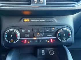 Ford Kuga (2023) thumbnail 22