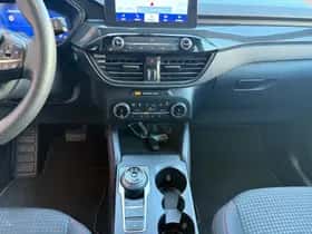 Ford Kuga (2023) thumbnail 23