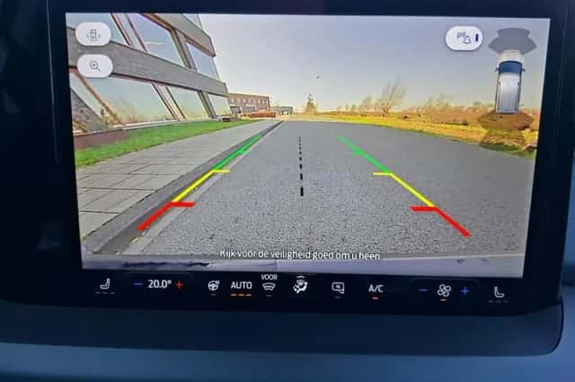 Ford E-Transit Courier (2025) thumbnail 25