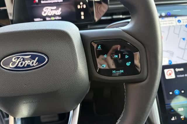 Ford Explorer (2025) thumbnail 16