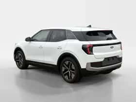 Ford Explorer (2025) thumbnail 3