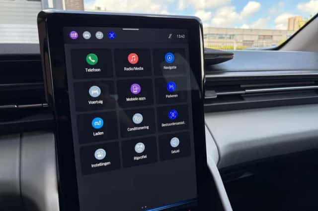Ford Explorer (2025) thumbnail 21