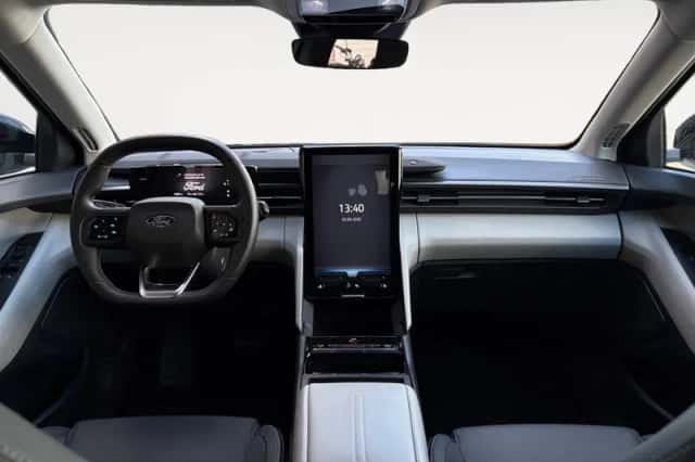 Ford Explorer (2025) thumbnail 24
