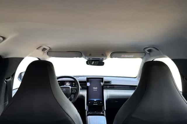 Ford Explorer (2025) thumbnail 28