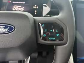 Ford Explorer (2025) thumbnail 8