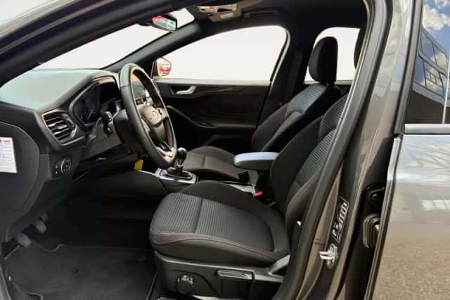 Ford Focus (2024) thumbnail 14