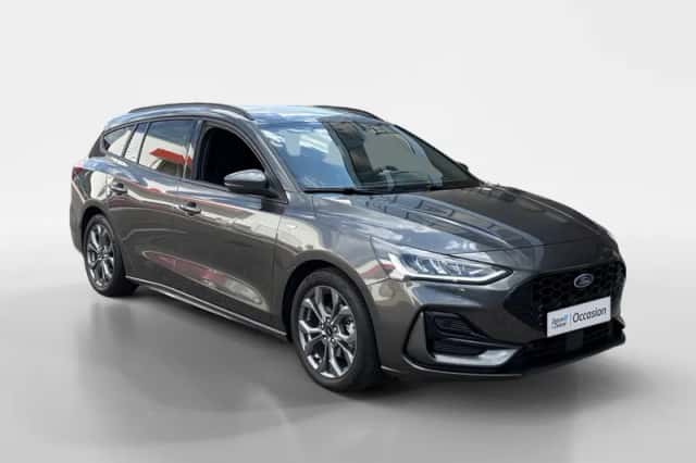 Ford Focus (2024) thumbnail 3