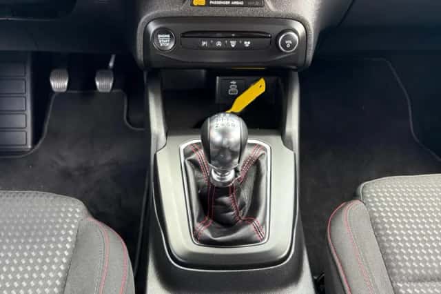 Ford Focus (2024) thumbnail 23